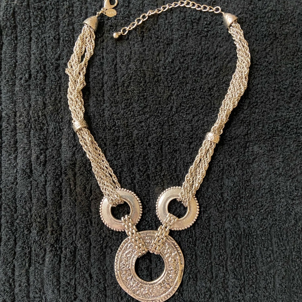 Chico’s necklace in EUC